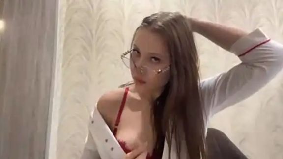 OliviaMoon_24