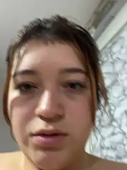 Karina_Leon