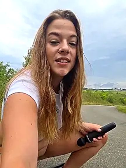 Luna_Lynn