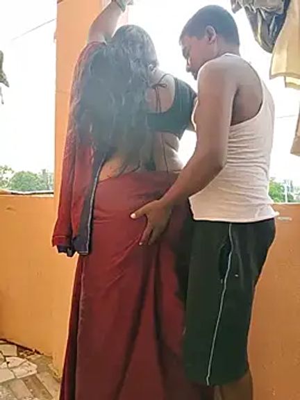 Desicouple1706