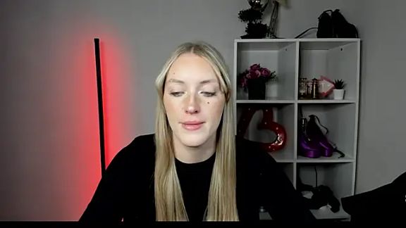 EvelynBlond