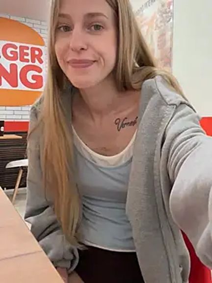 kira_mia