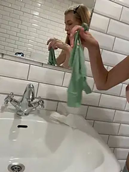 kira_mia