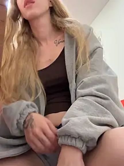 kira_mia