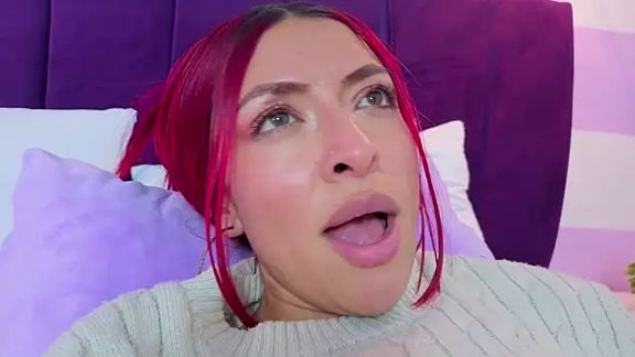 Scarlett__bell