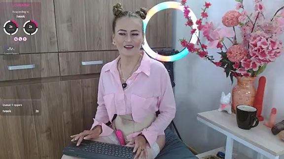 magenta_maturr