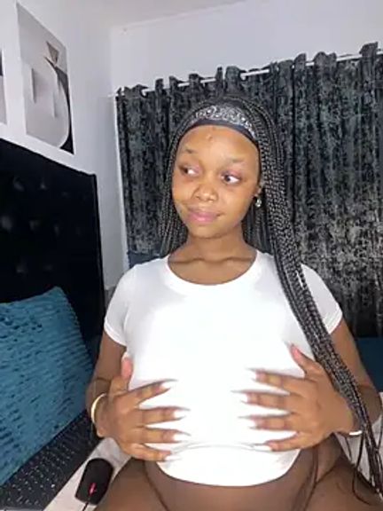 QueenTee23