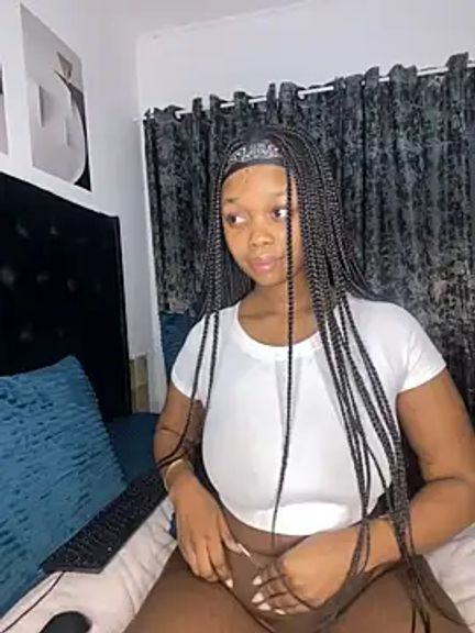 QueenTee23