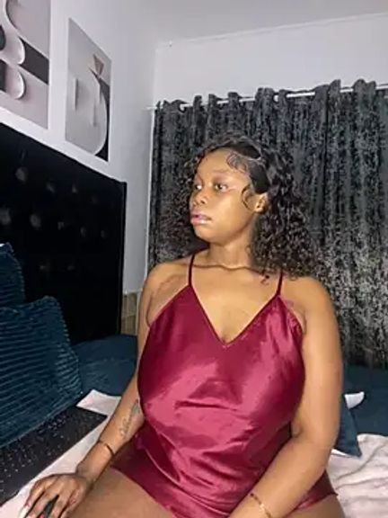 QueenTee23