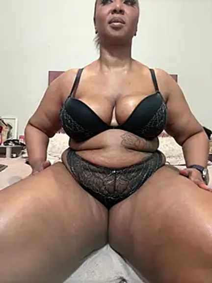 Bootyliciouse21X