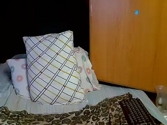 Queen_petite_