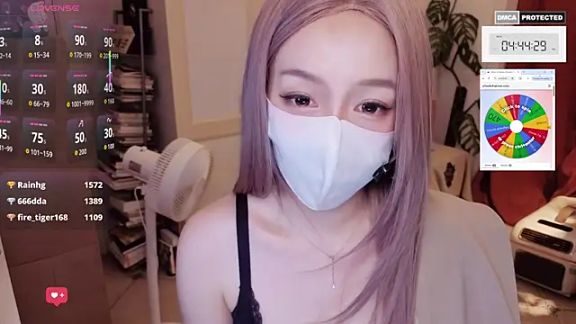 nayomi_34f