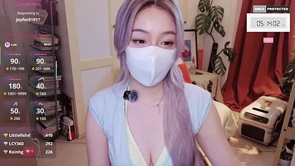 nayomi_34f