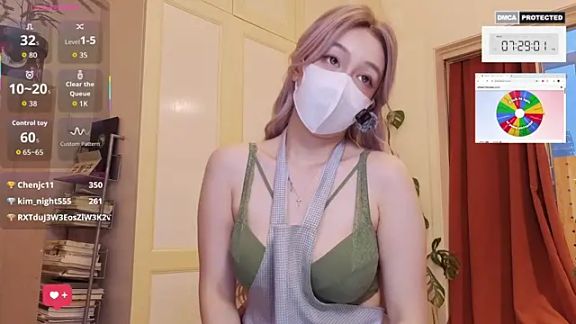 nayomi_34f