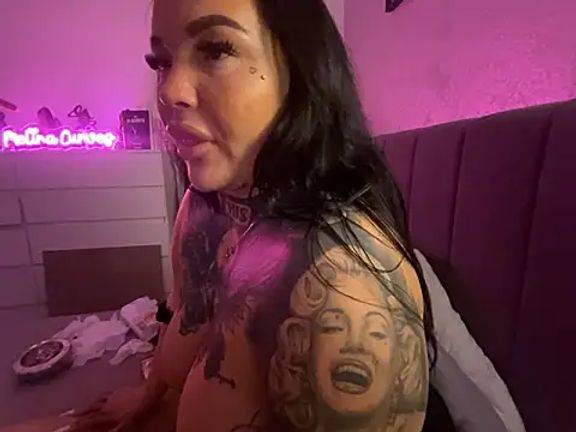 _MelinaCurves_