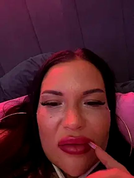 _MelinaCurves_