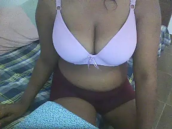 Madushani_Hot