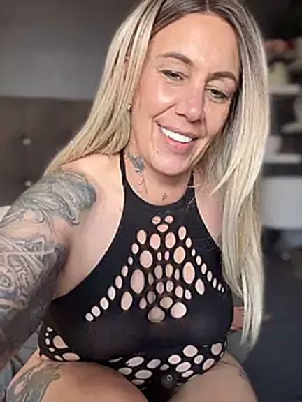blondebitch2
