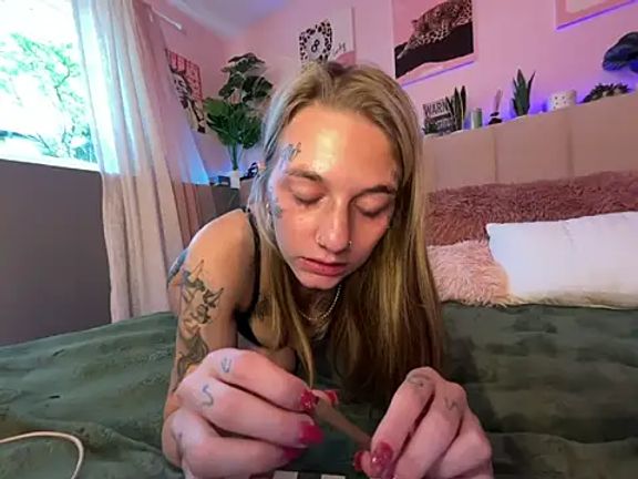 chloetease