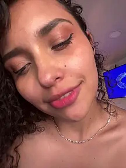 Lucy_Marin