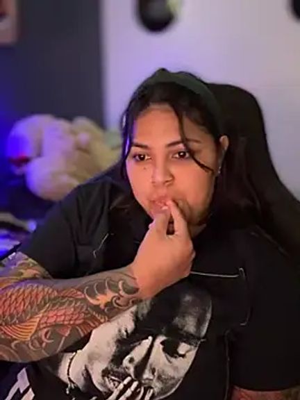 miacanela_xo
