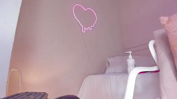 Ashley_glow