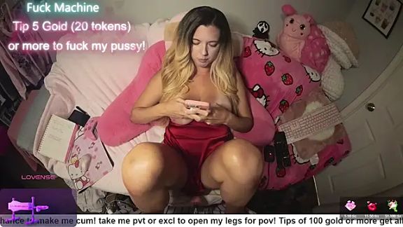 nikki_juggs