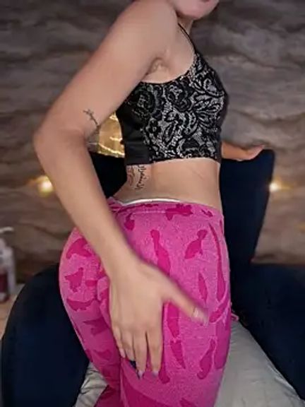 Mia_Luxor