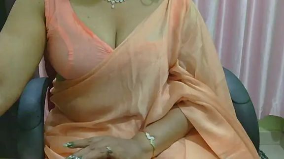 indian_anu_mallu