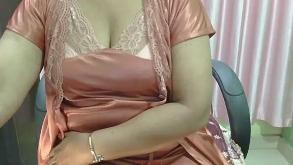 indian_anu_mallu