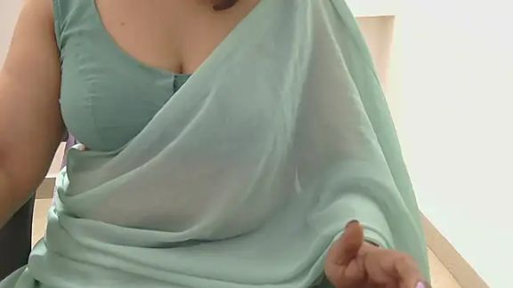 indian_anu_mallu