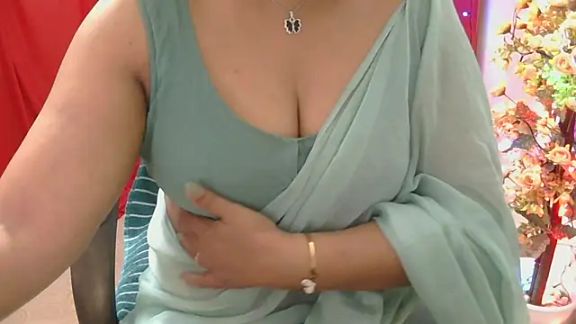 Mallu_Manisha
