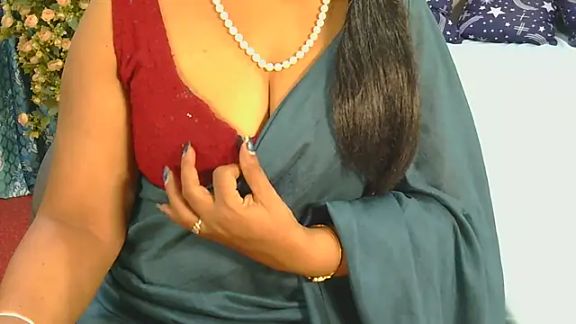 Mallu_Manisha