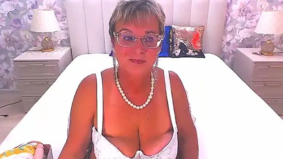 MilfyMommyXX