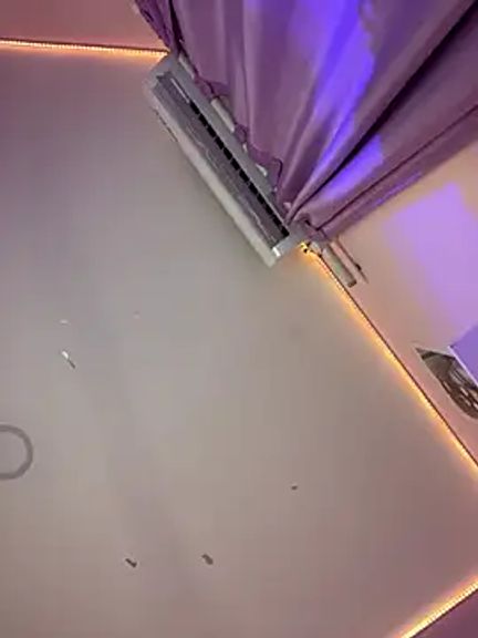 MiaAdams21