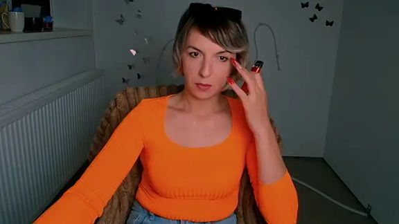 Lana_Foxyy