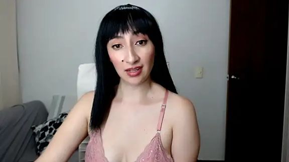 Laura-pervert