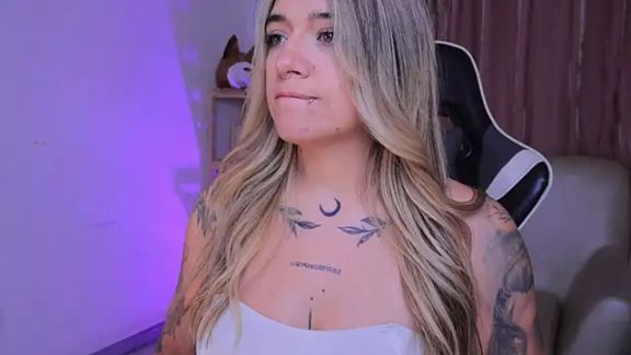 ashleyvalirya