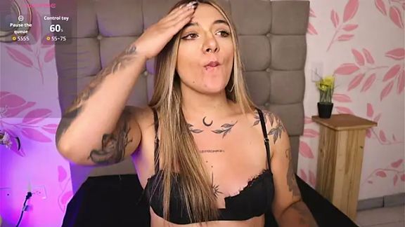 ashleyvalirya