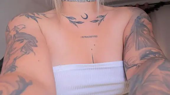 ashleyvalirya