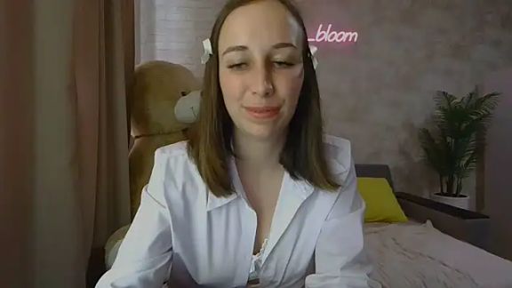Anika_bloom