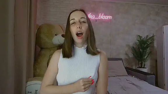 Anika_bloom
