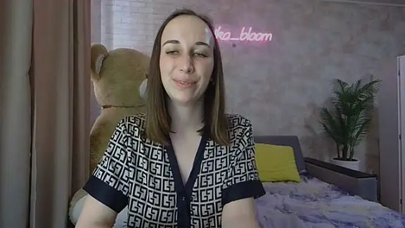 Anika_bloom