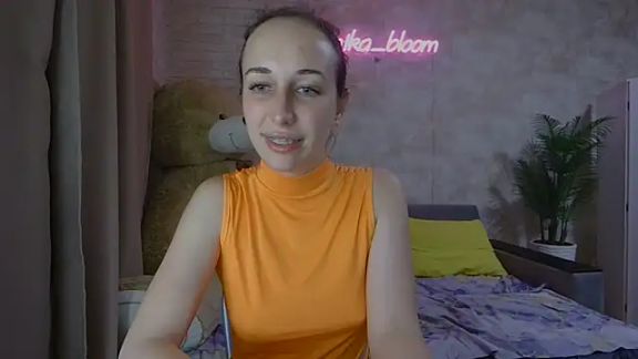 Anika_bloom