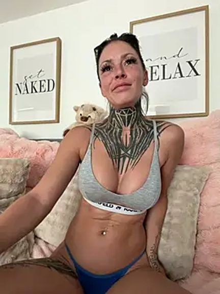 TittenTina