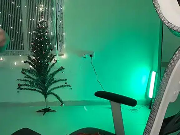 Telugu_dreamgirl_maaya