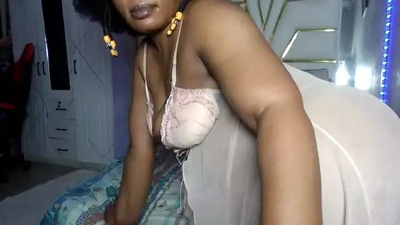 SexyyNana