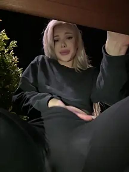 AlyssaFoxx_