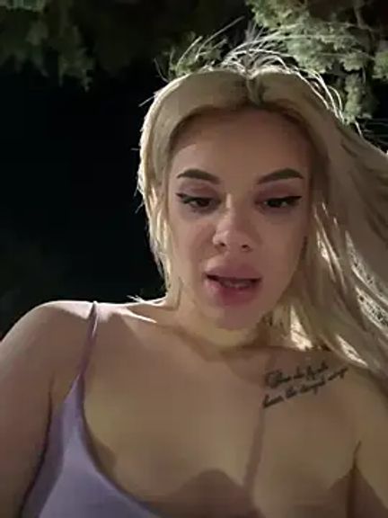 AlyssaFoxx_