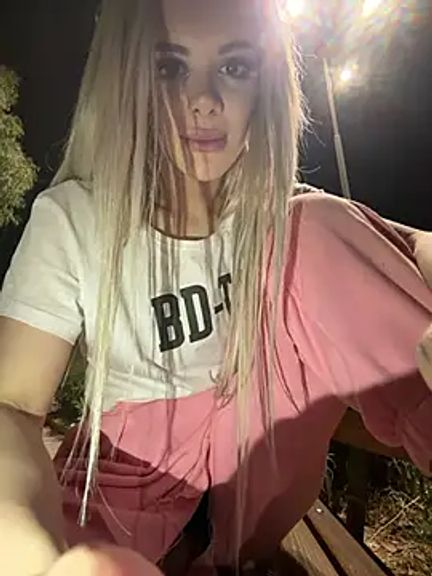 AlyssaFoxx_